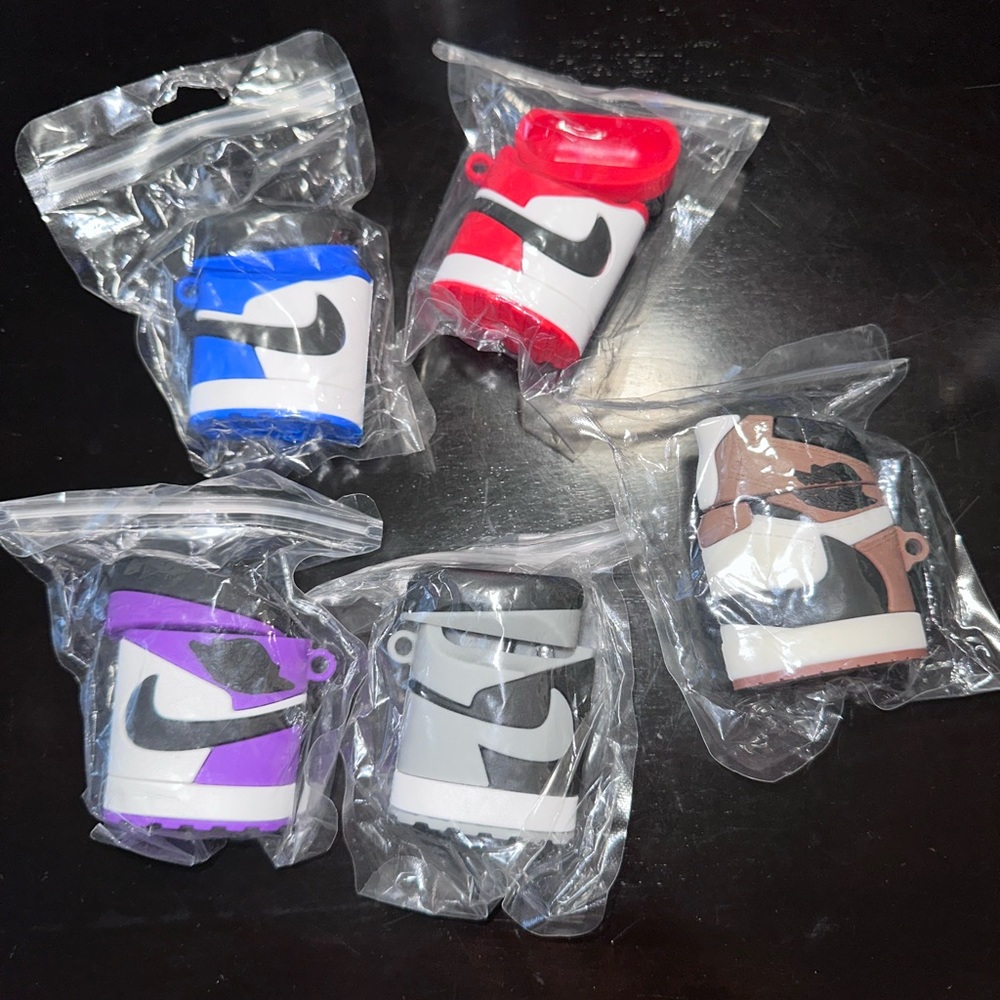 AirPods 1st & 2nd Generation Nike Air Jordan 1 Case